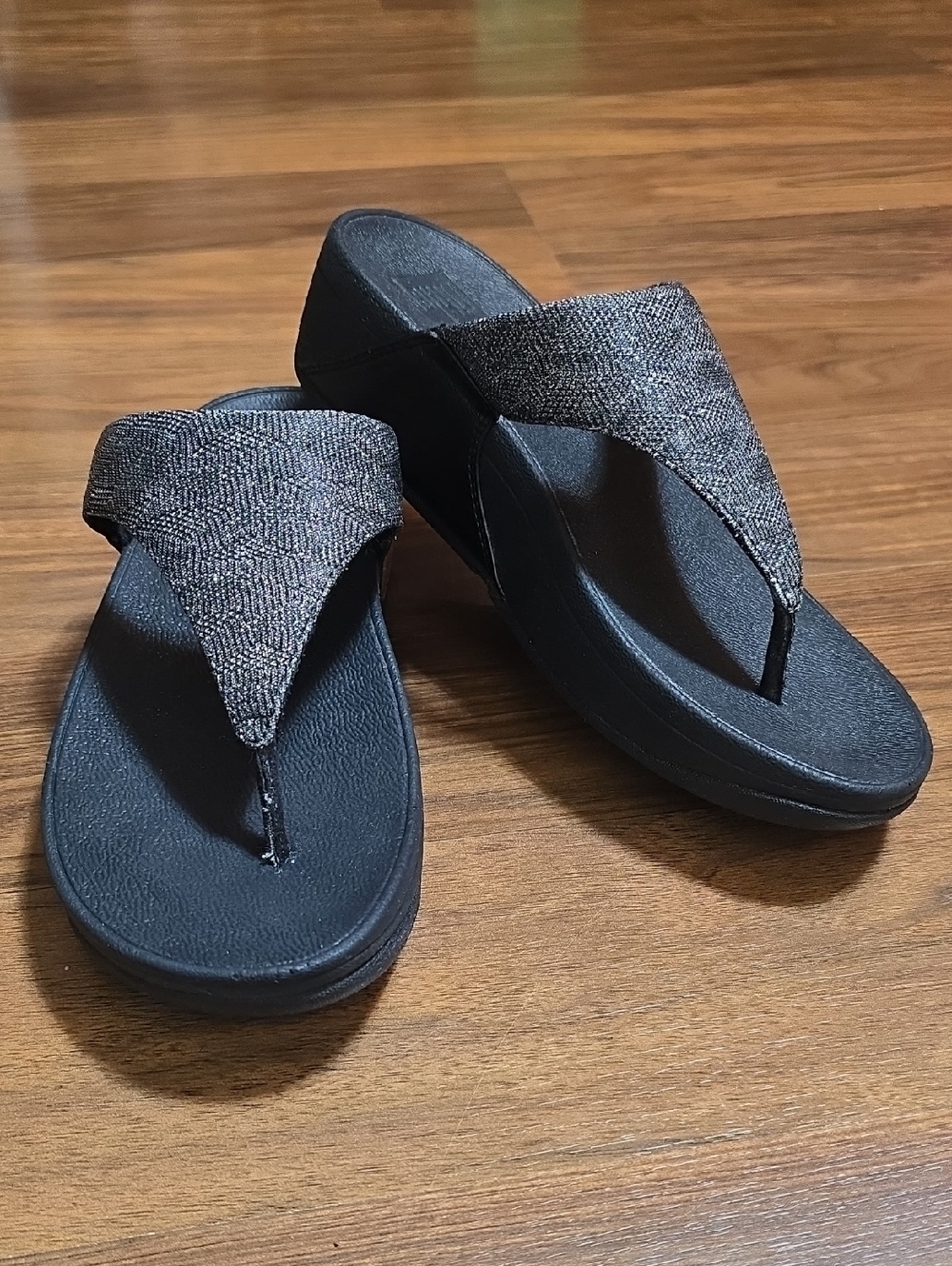 FitFlop Lulu Glitz Thong Sandal